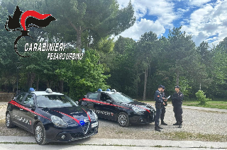 Controlli straordinari dei Carabinieri nel Pesarese: denunciati e sequestri
