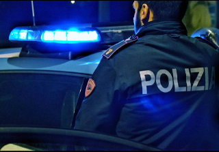 Furti in azienda, due dipendenti denunciati nel Pesarese