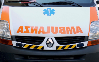 Tragico incidente a Montelabbate: 24enne perde la vita nello schianto contro un palo